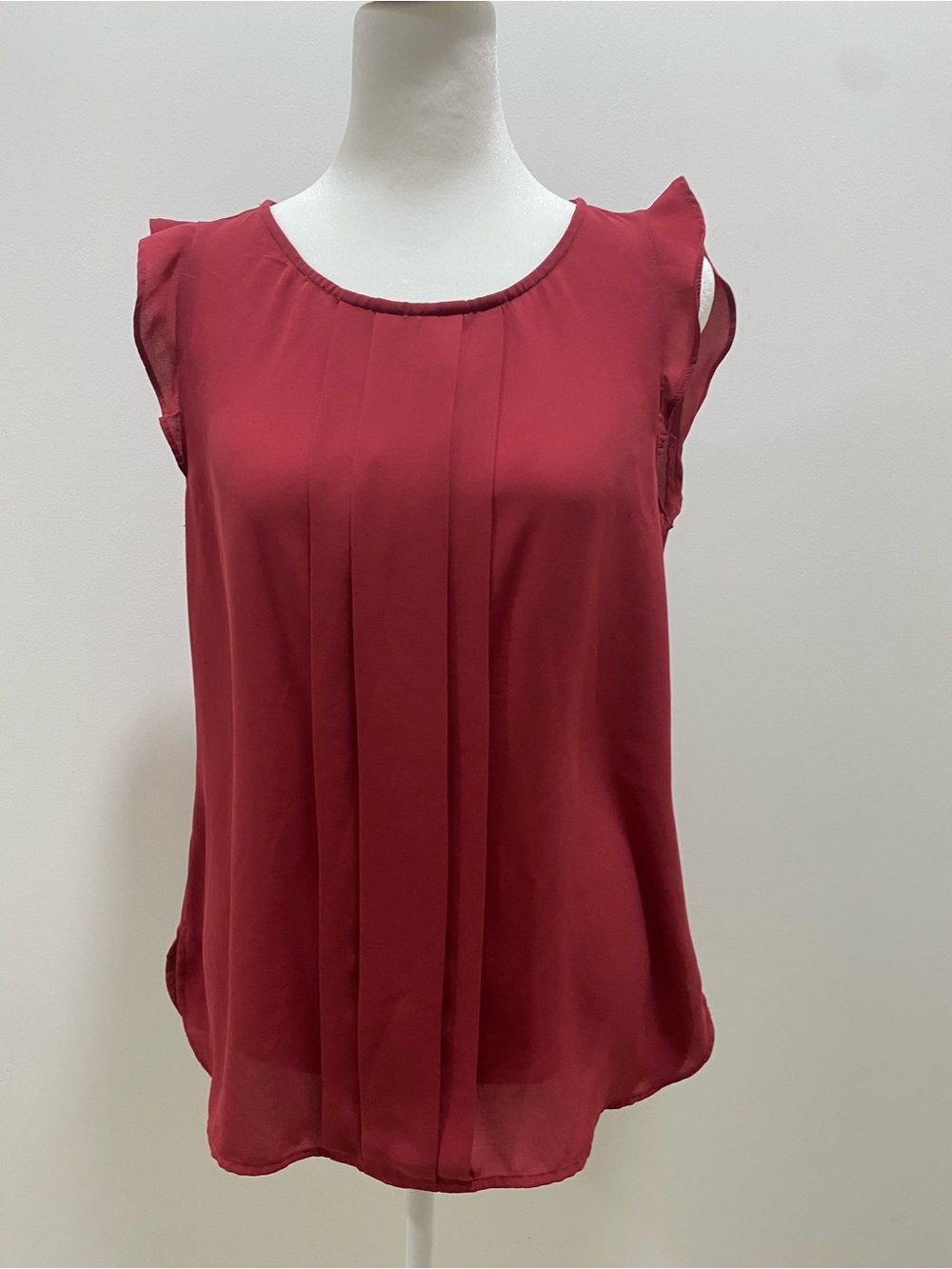 LOFT Burgundy Sleeveless Pleated Blouse